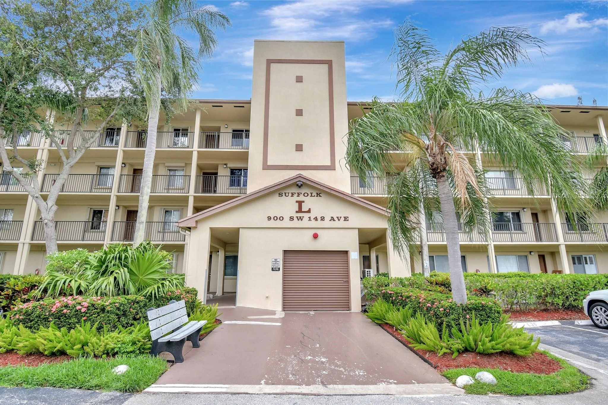 900 SW 142nd Ave, #402 L