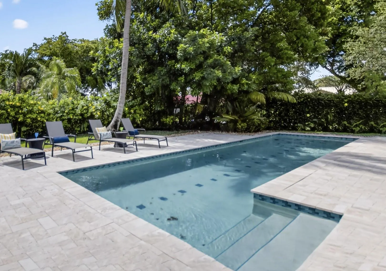 250 WOODLAKE Lane