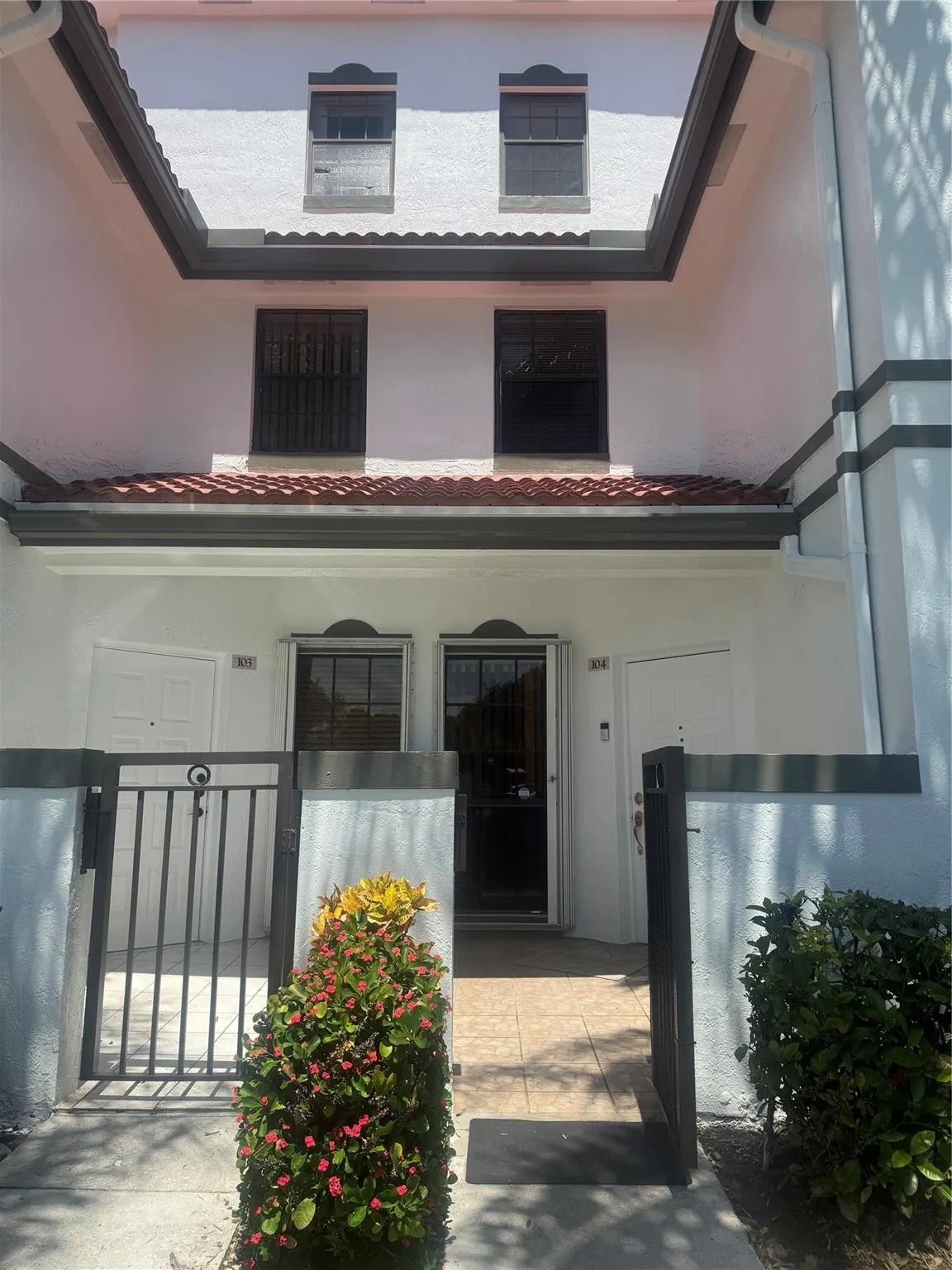 301 SW 158th Ter, #104