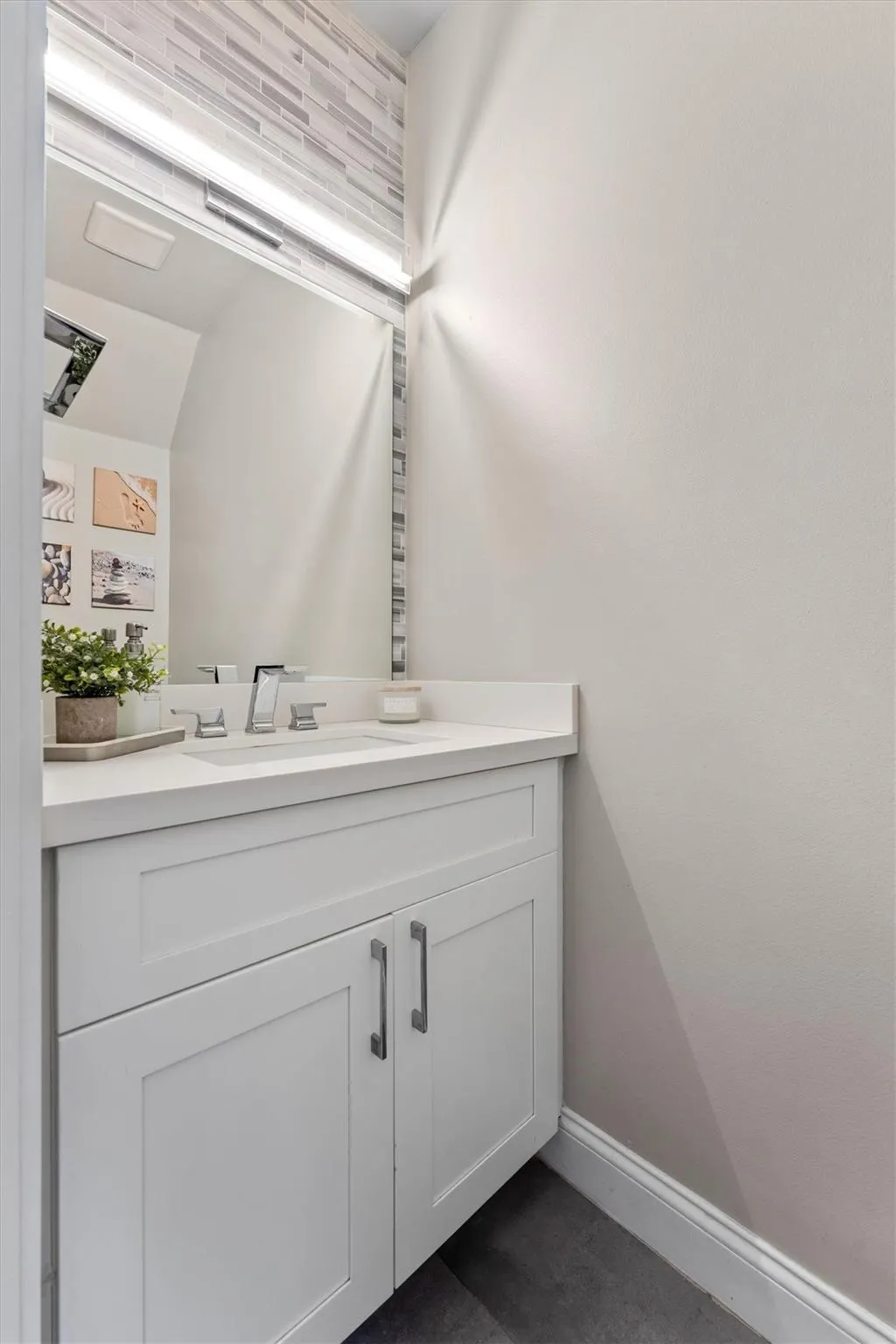 3748 San Simeon Cir
