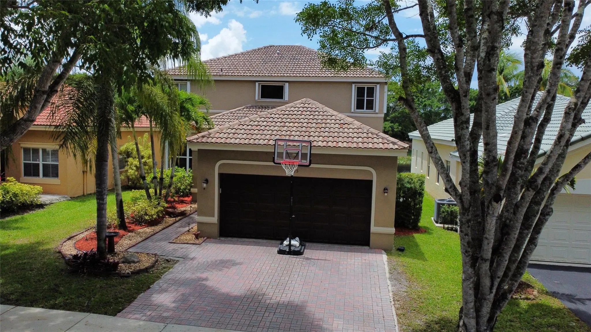 4375 Foxtail Ln