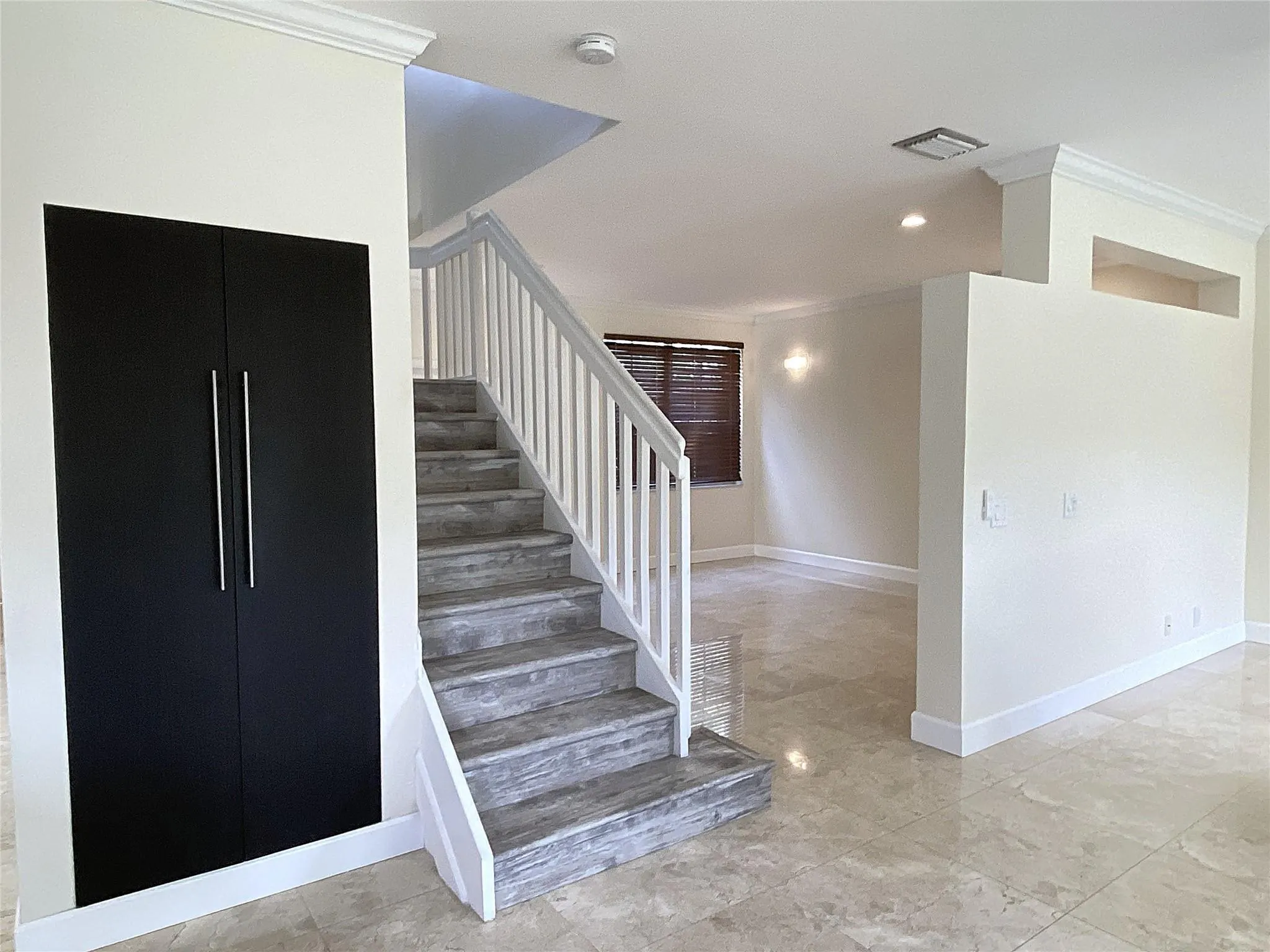 4375 Foxtail Ln