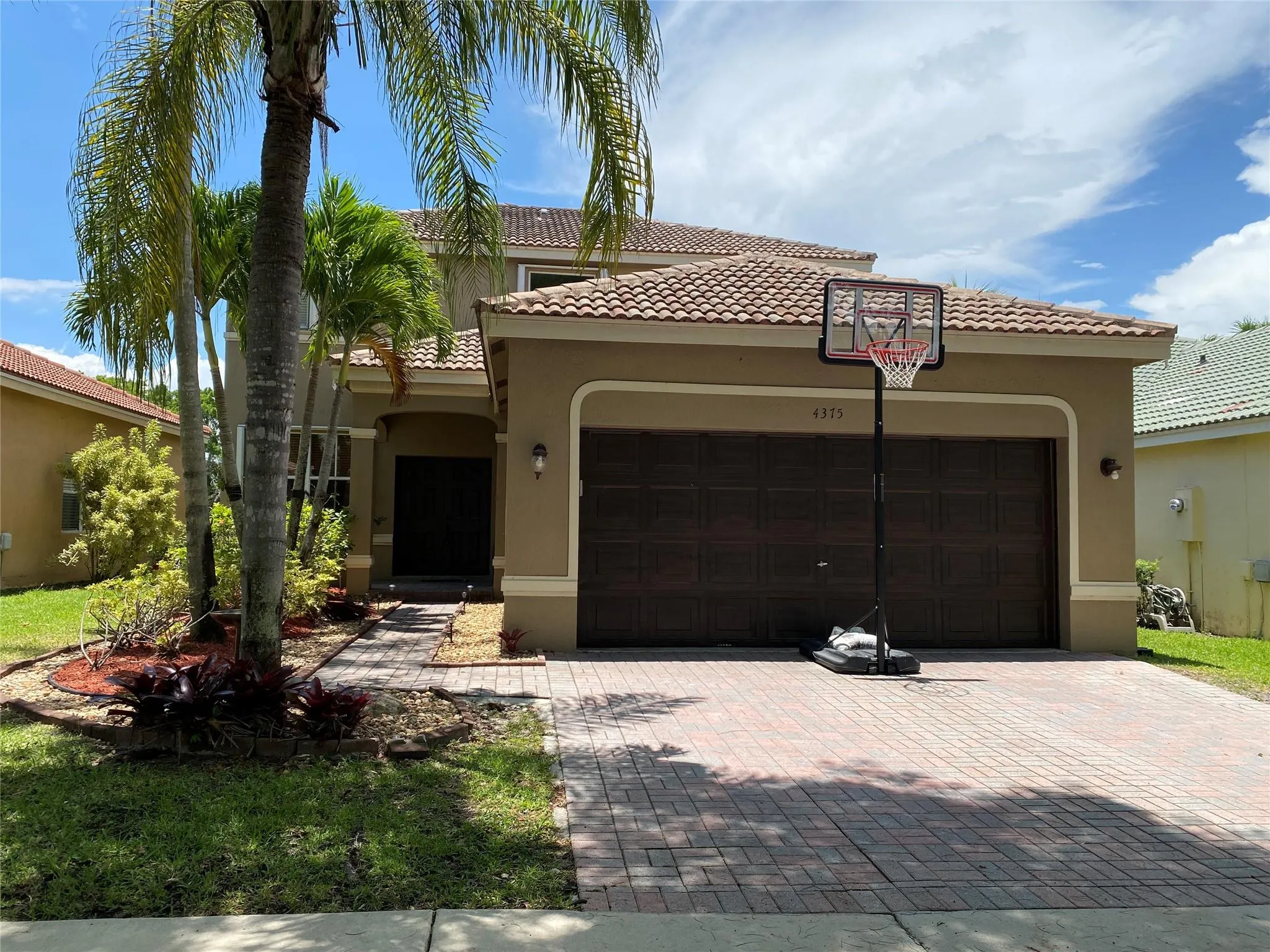 4375 Foxtail Ln