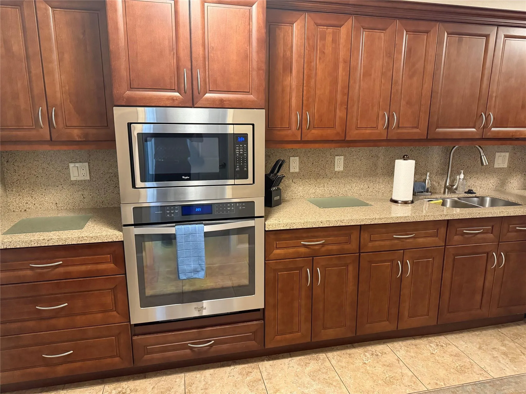 1940 NE 2nd Ave, #115J