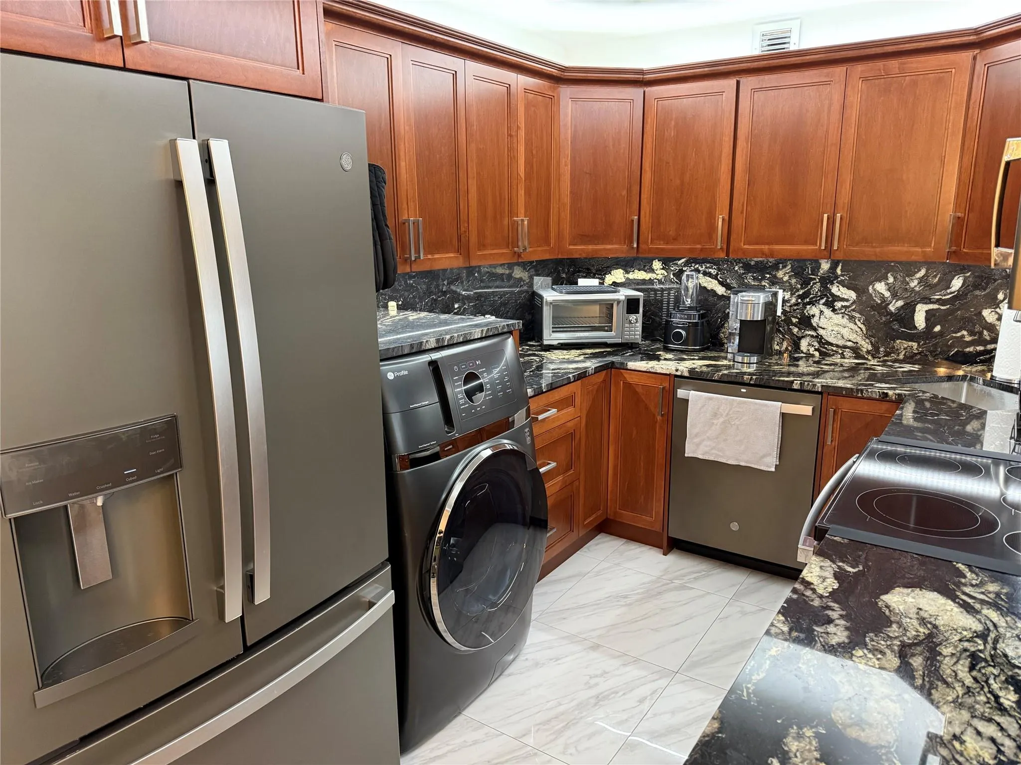 1940 NE 2nd Ave, #115J