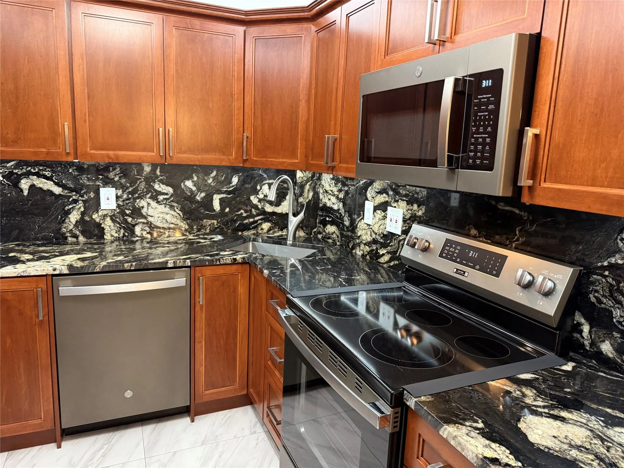 1940 NE 2nd Ave, #115J