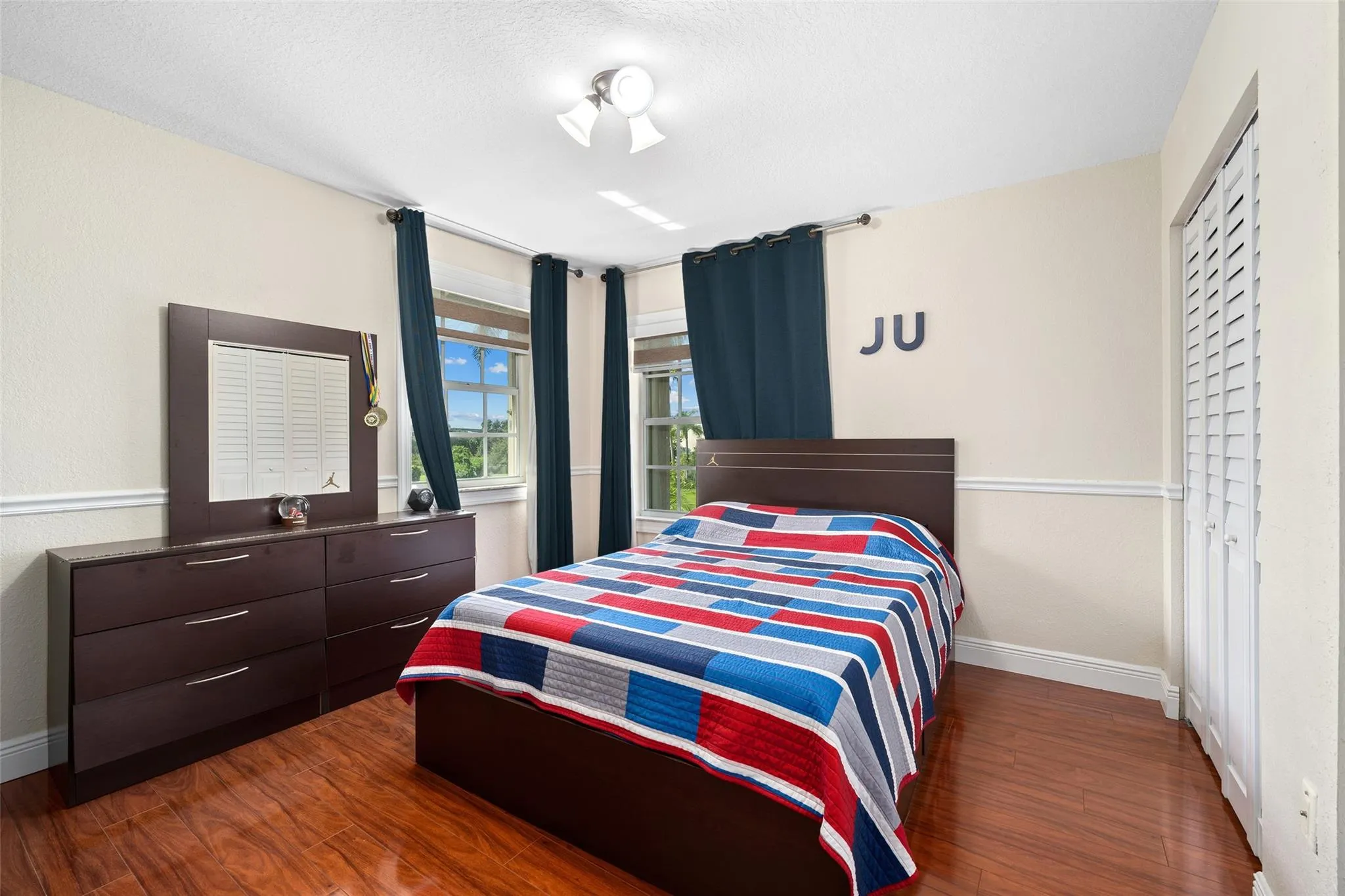 20127 SW 54th Pl