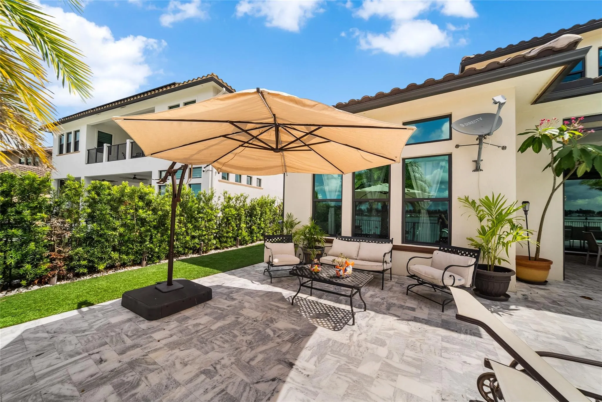 9295 Parkland Bay Dr