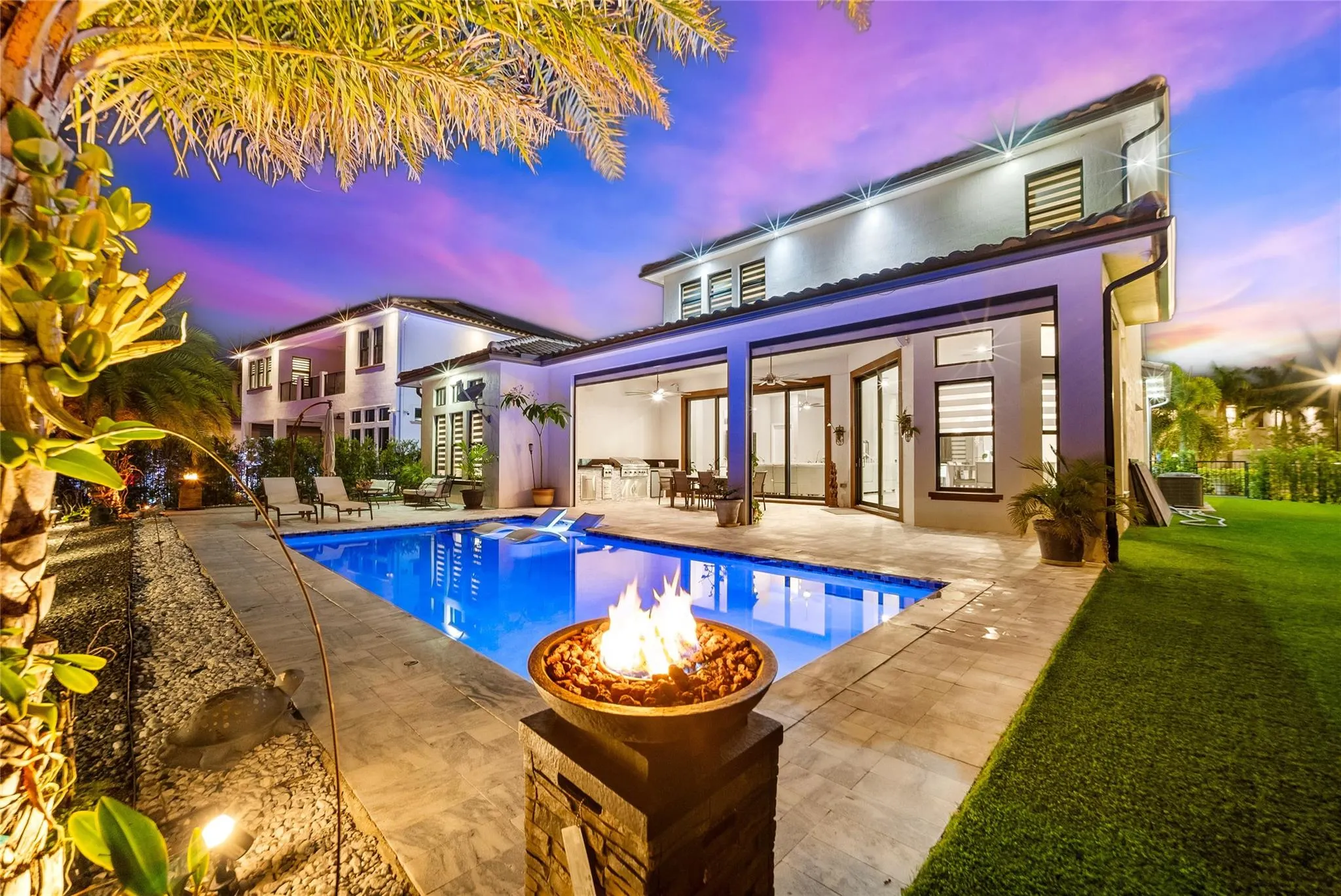 9295 Parkland Bay Dr