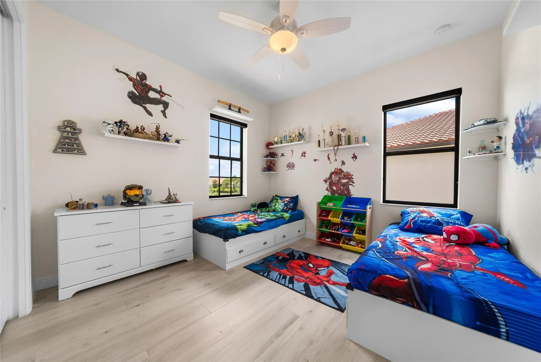 9295 Parkland Bay Dr