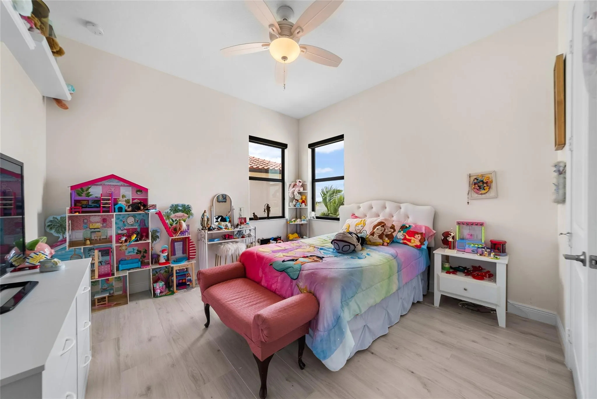 9295 Parkland Bay Dr