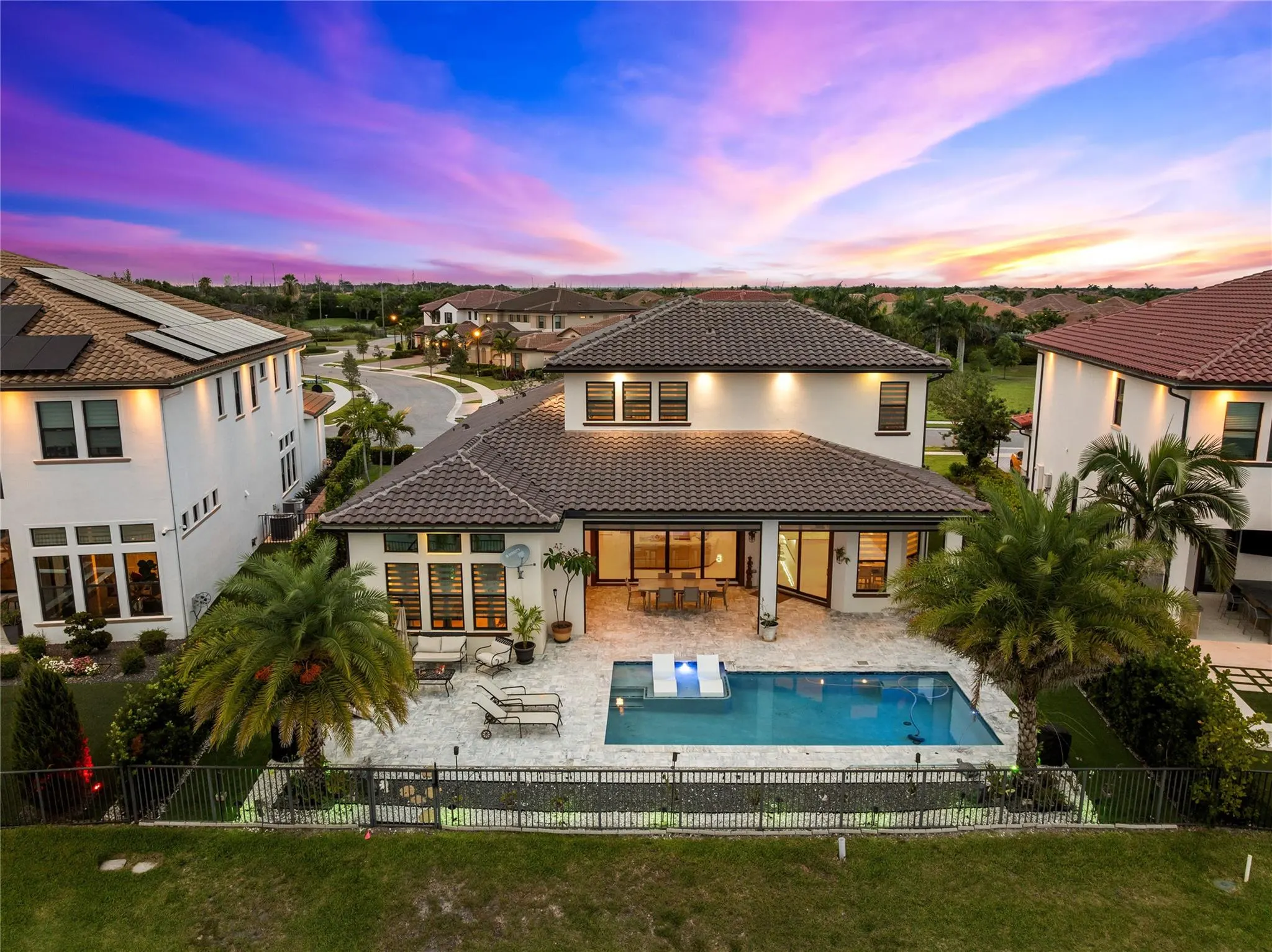 9295 Parkland Bay Dr