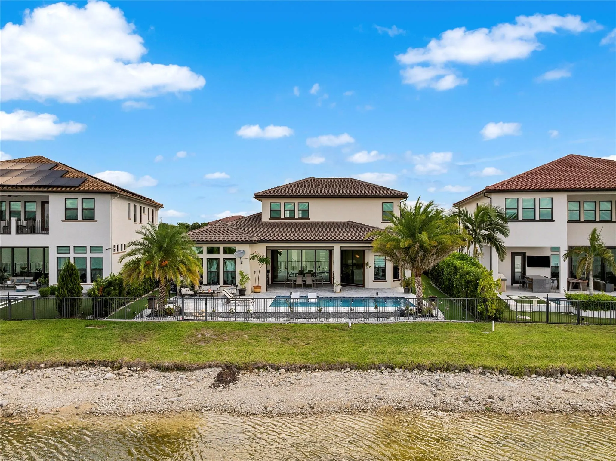 9295 Parkland Bay Dr