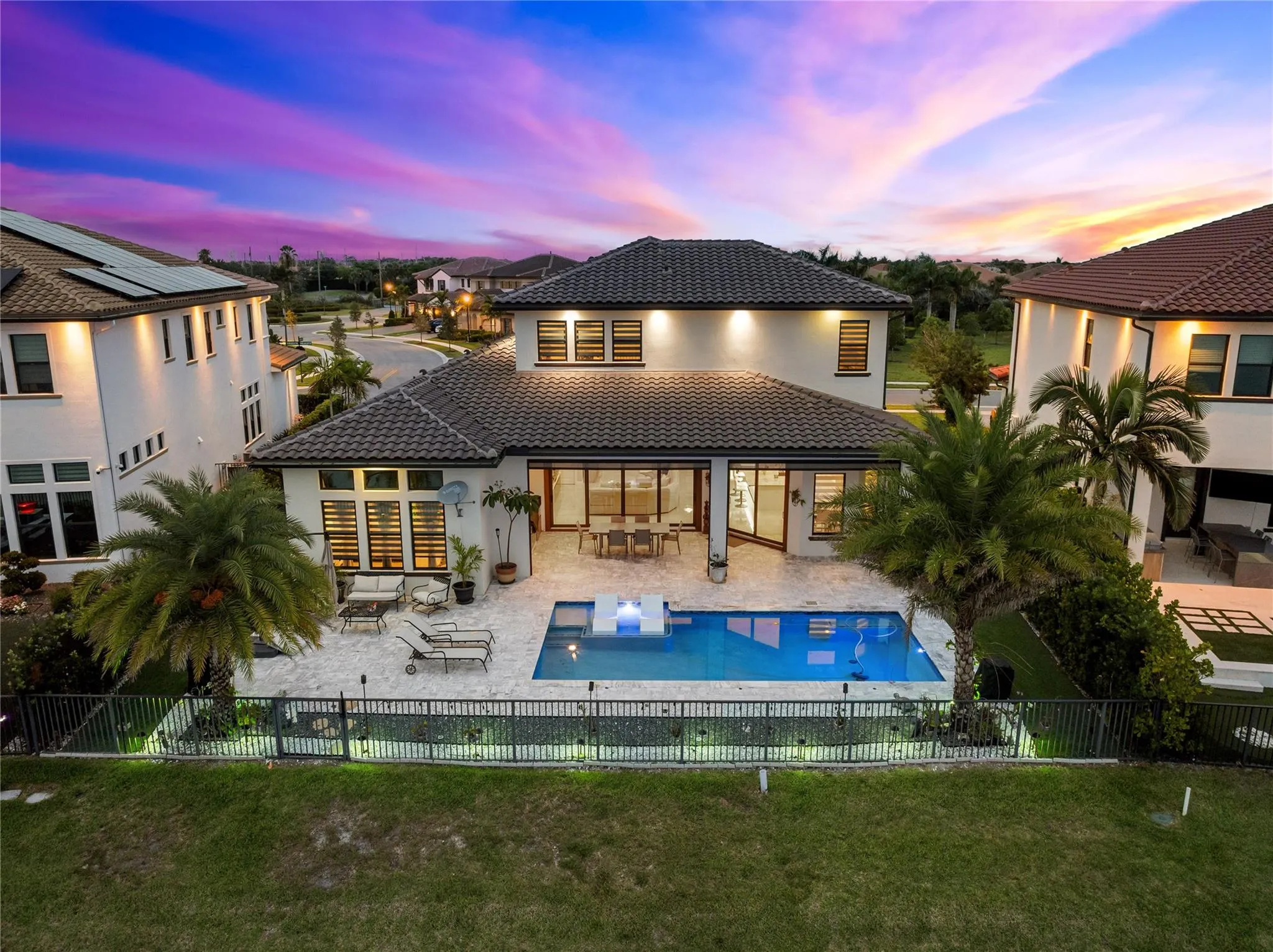 9295 Parkland Bay Dr