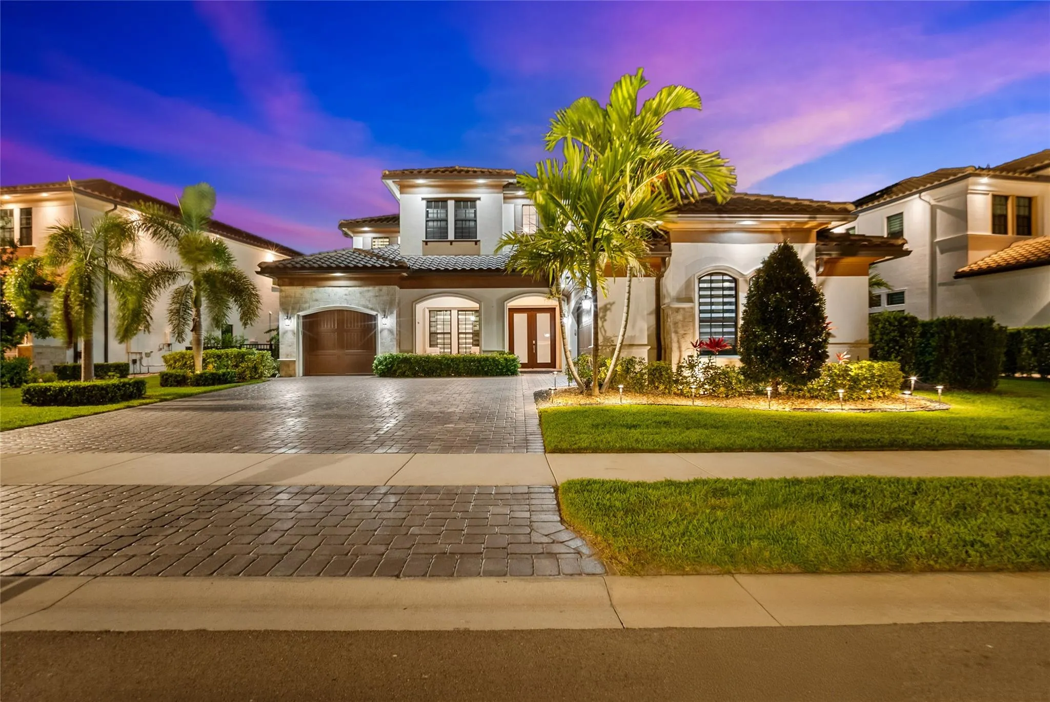 9295 Parkland Bay Dr