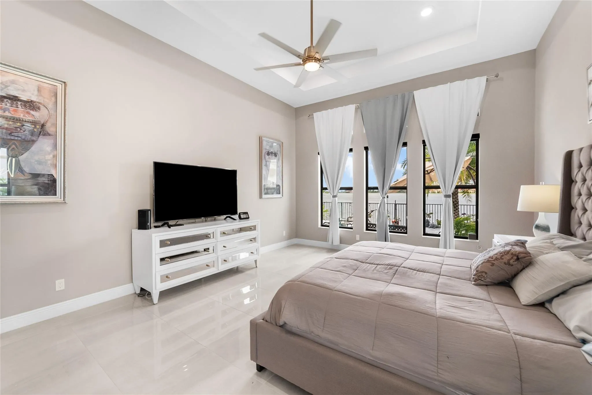 9295 Parkland Bay Dr