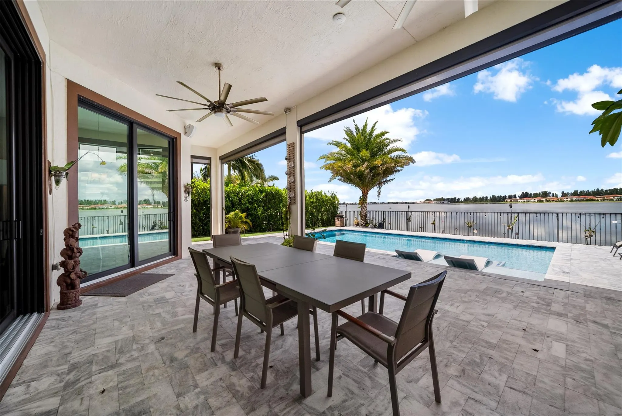 9295 Parkland Bay Dr