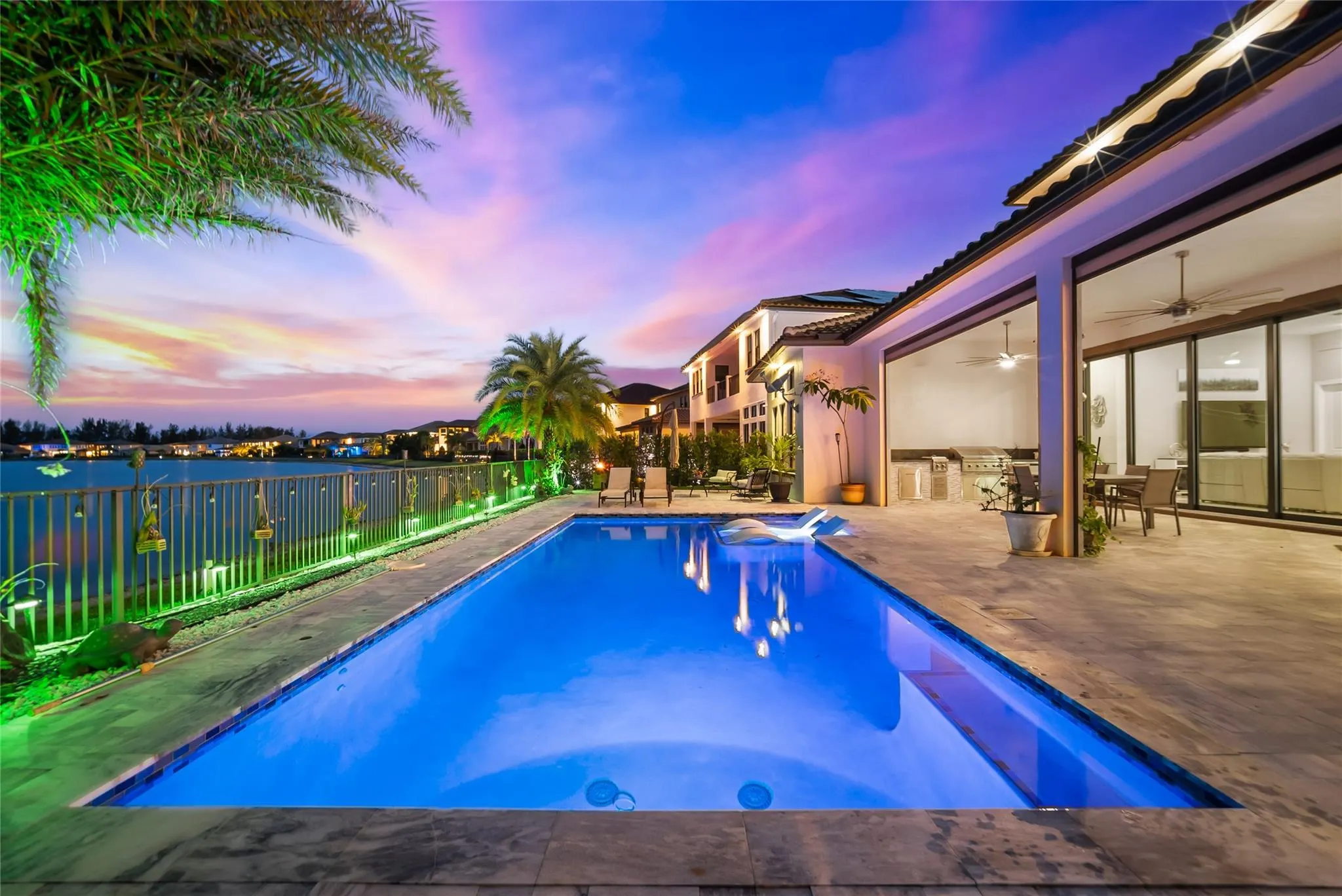 9295 Parkland Bay Dr