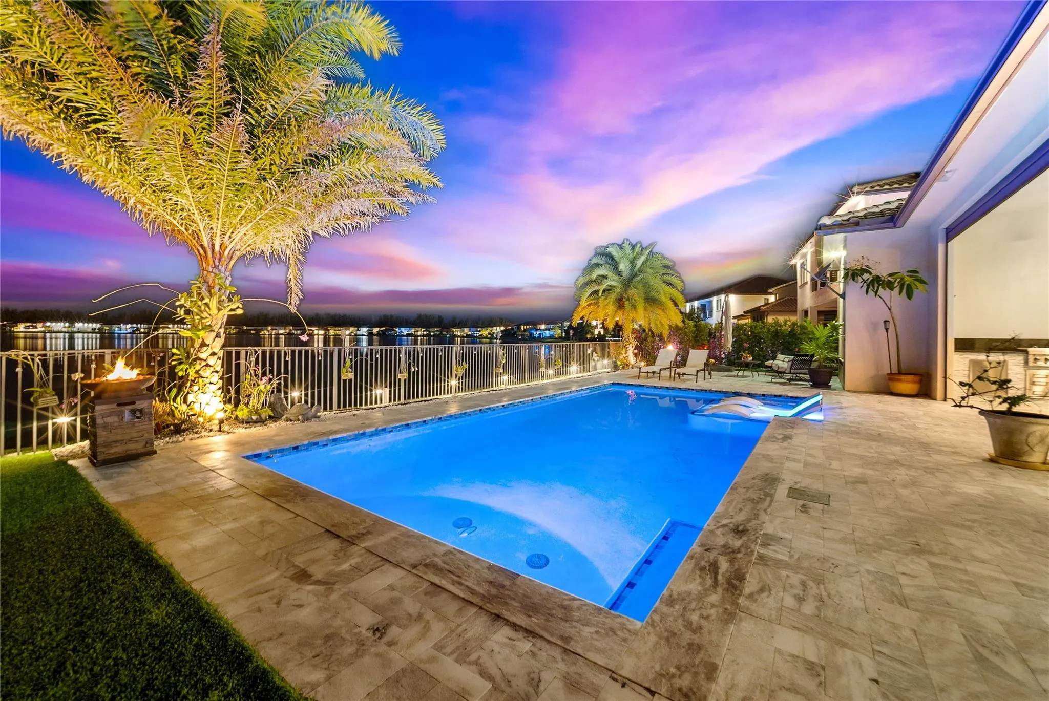 9295 Parkland Bay Dr