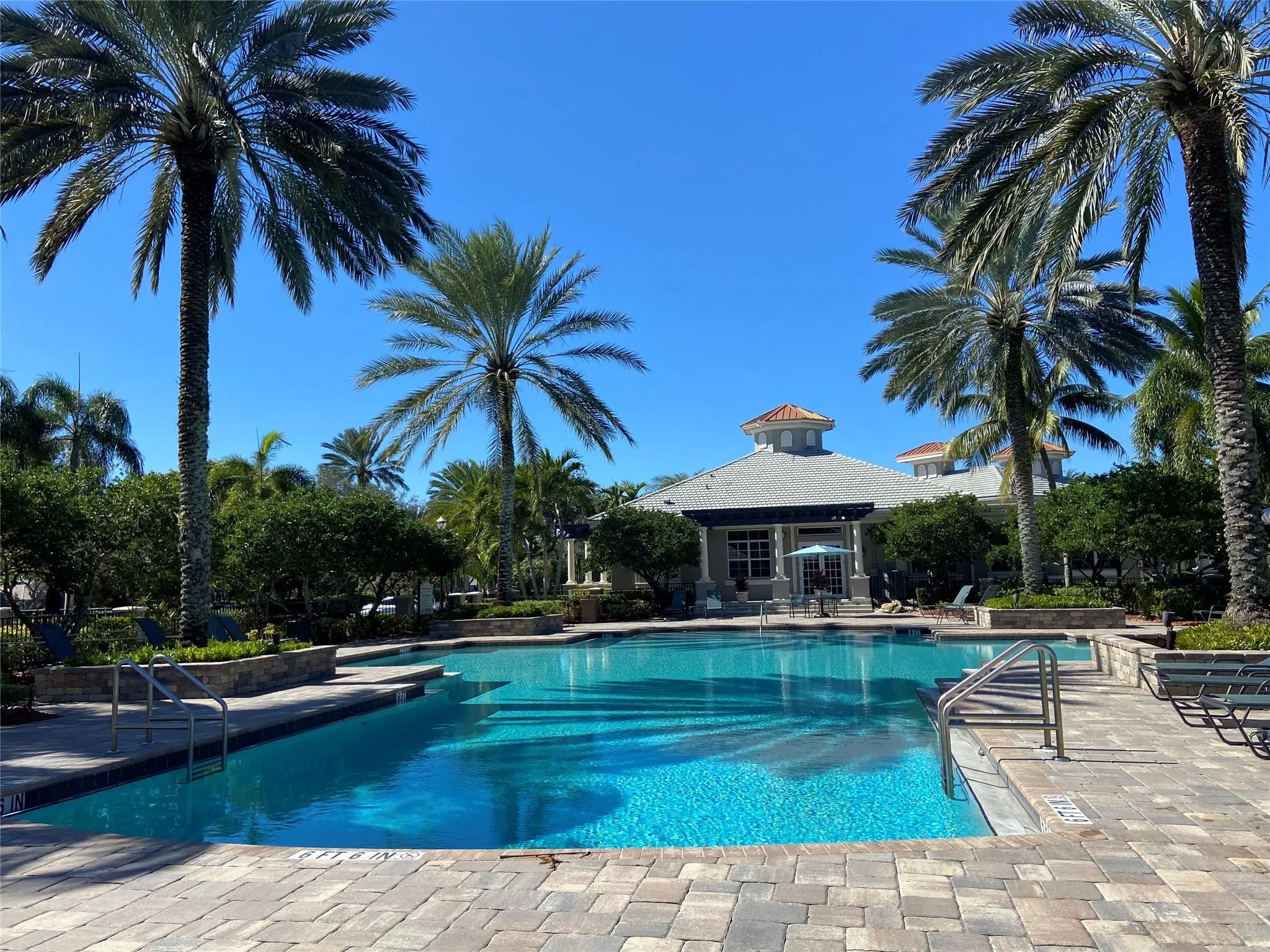 11217 NW 68th Pl