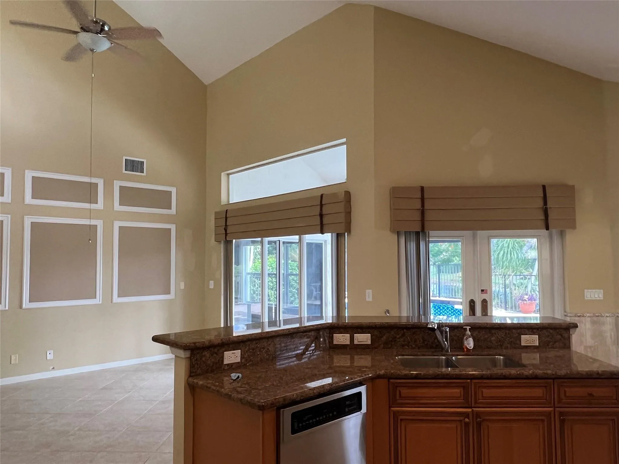 11217 NW 68th Pl