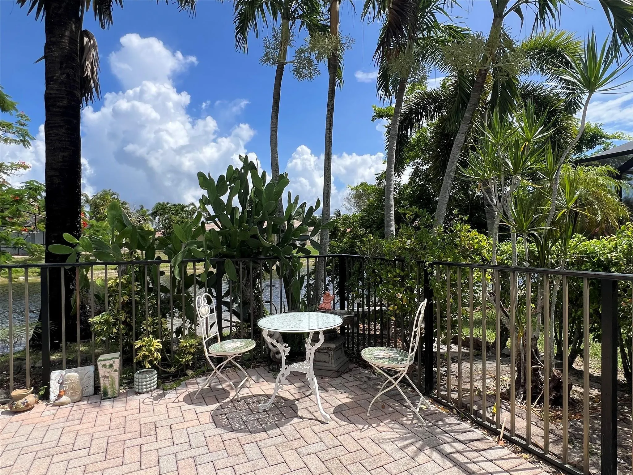 11217 NW 68th Pl