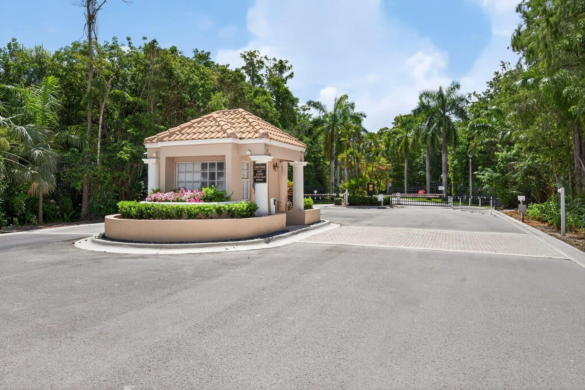 7164 NW 68th Drive