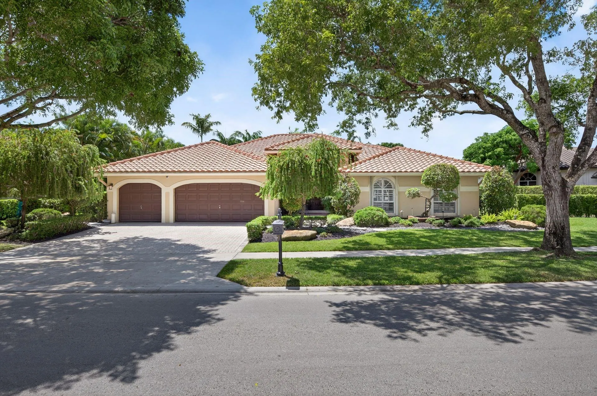 7164 NW 68th Drive
