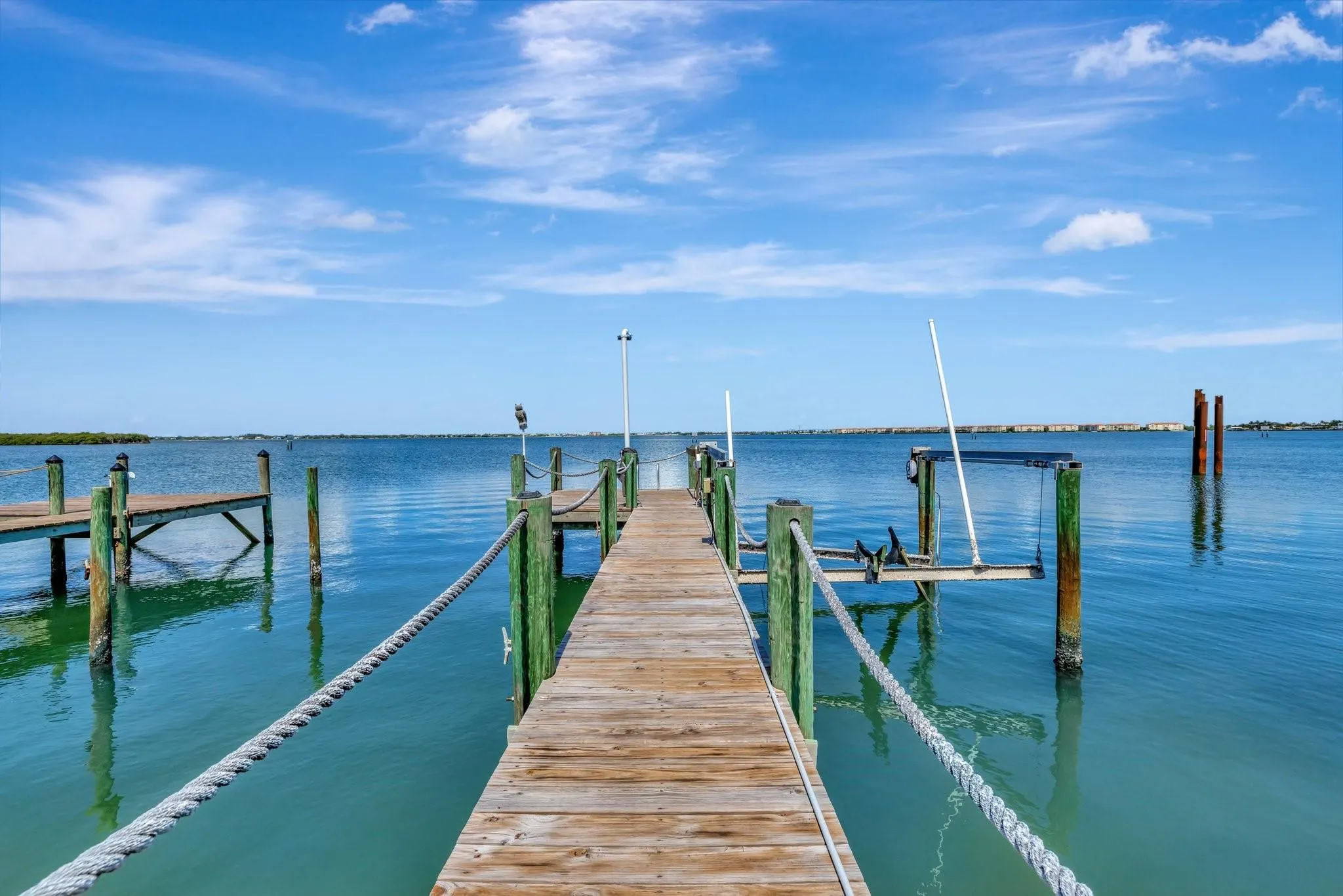 1701 Bayshore Dr