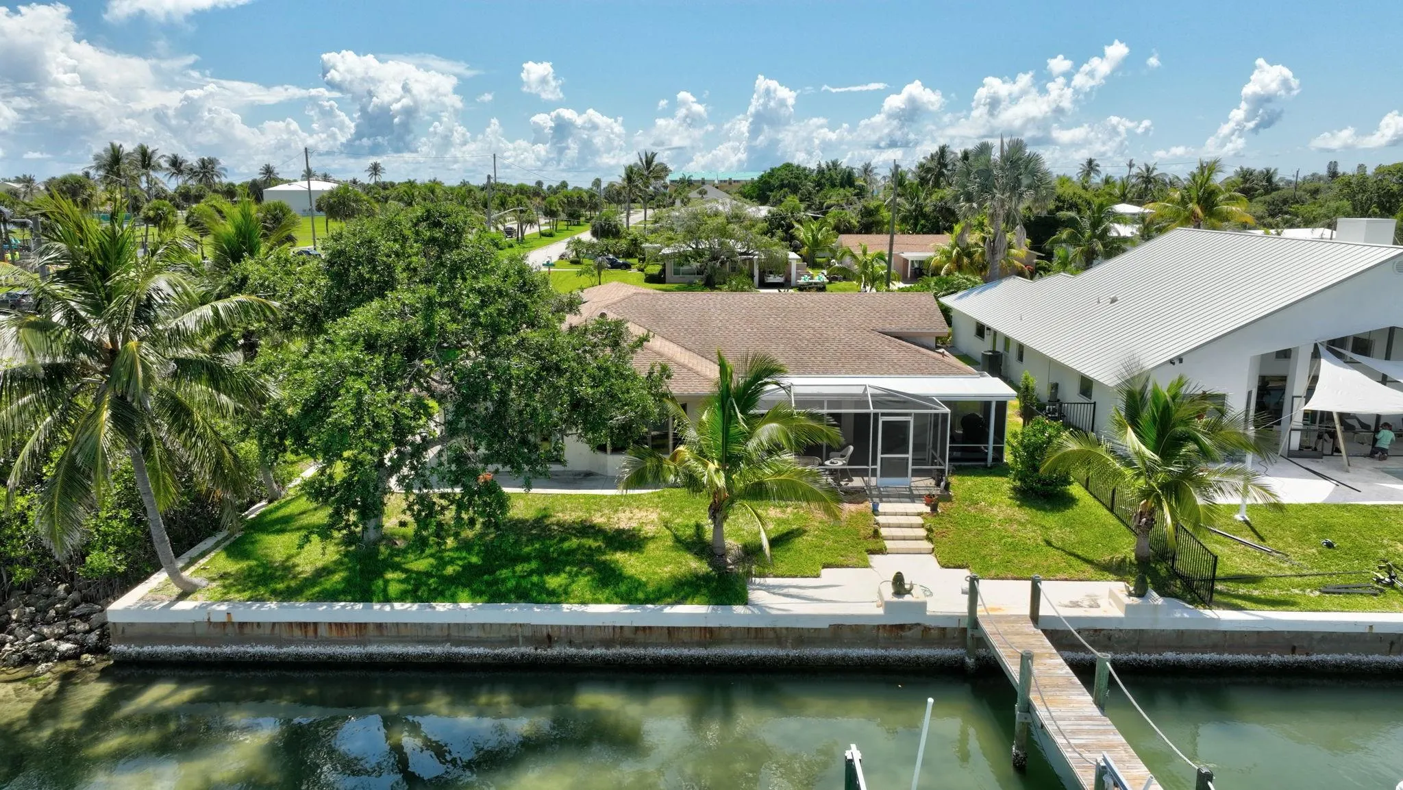 1701 Bayshore Dr