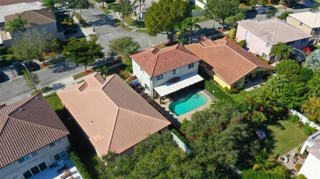 1943 NW 170 Ave