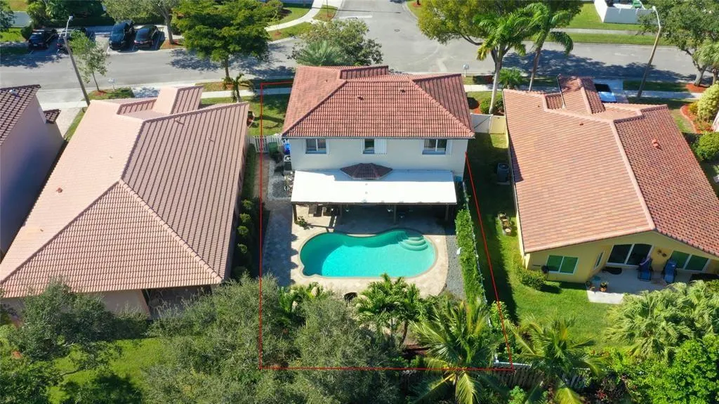 1943 NW 170 Ave