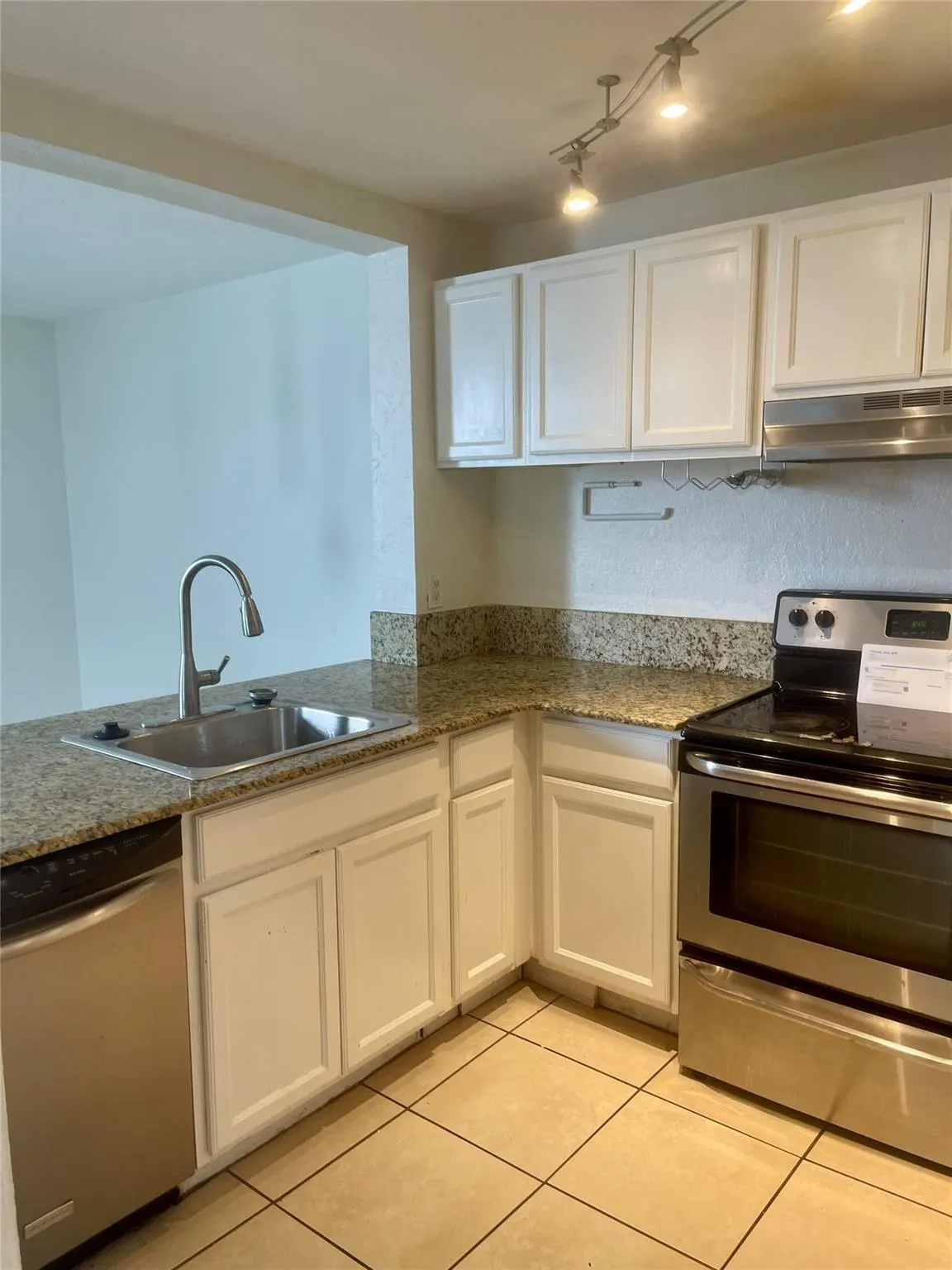 7175 Orange Dr, #118H