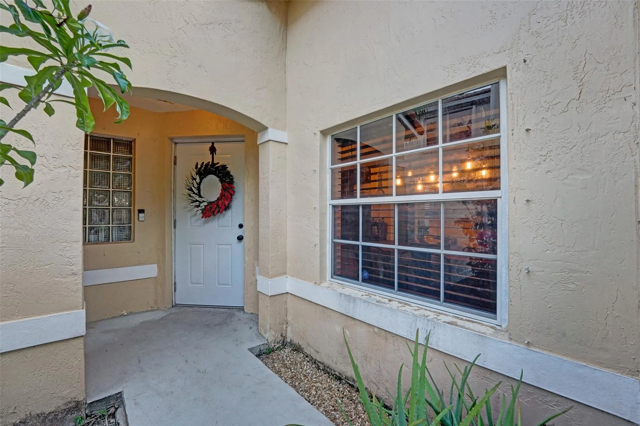 895 SW 180th Ter