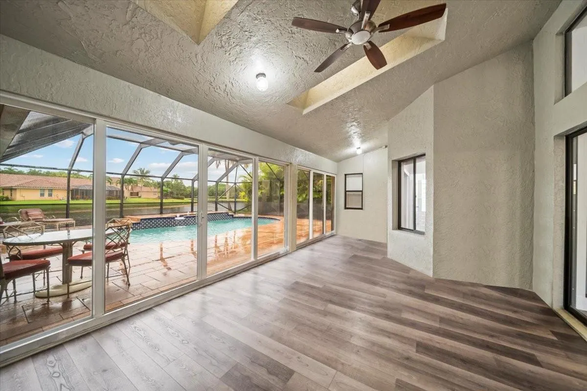 1240 Fairfax Court