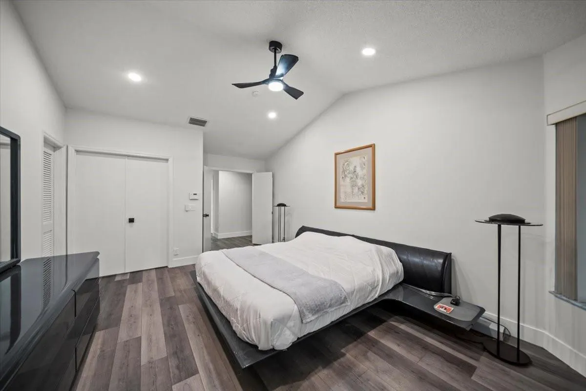 1240 Fairfax Court