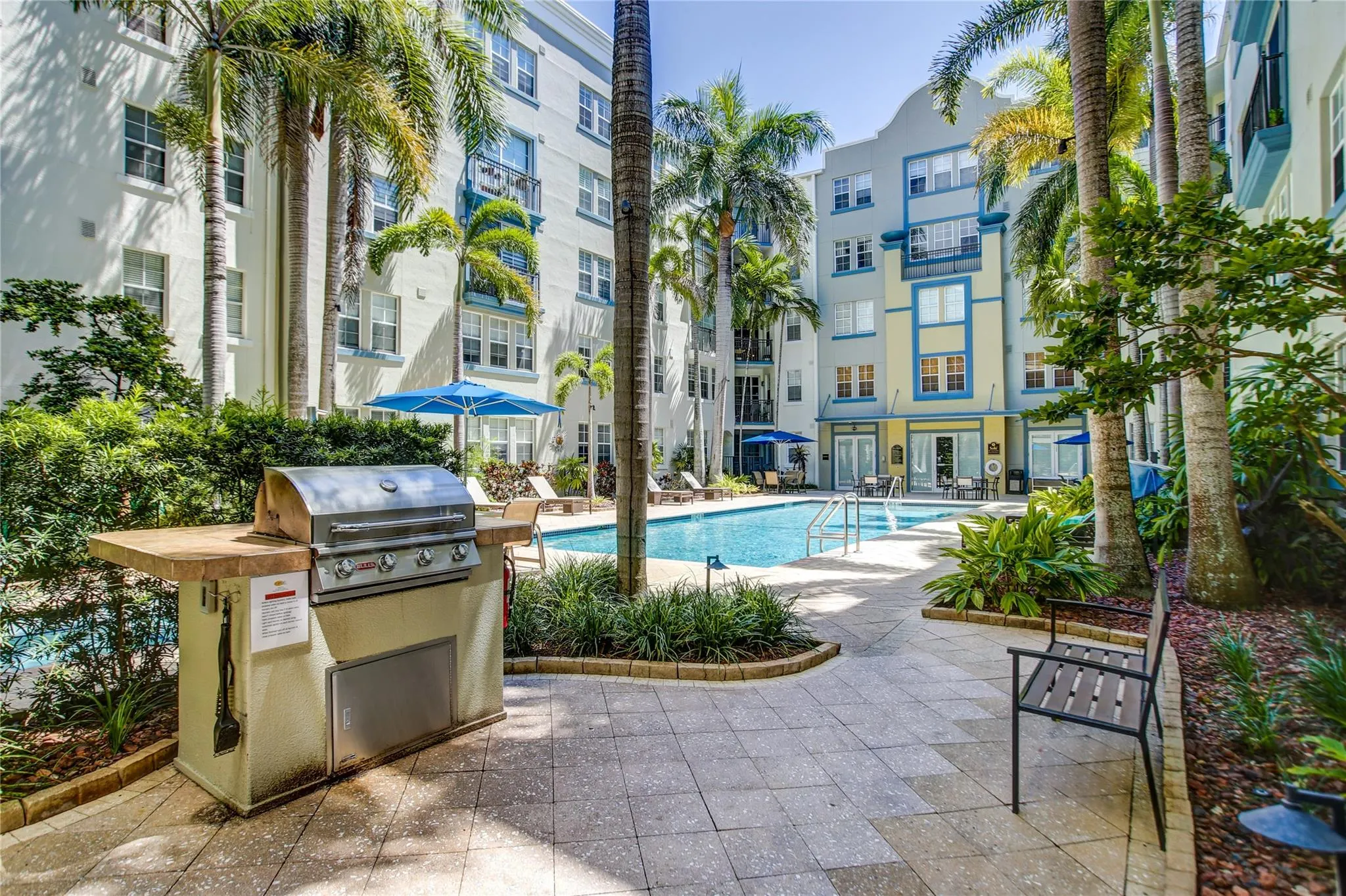 533 NE 3rd Ave, #405