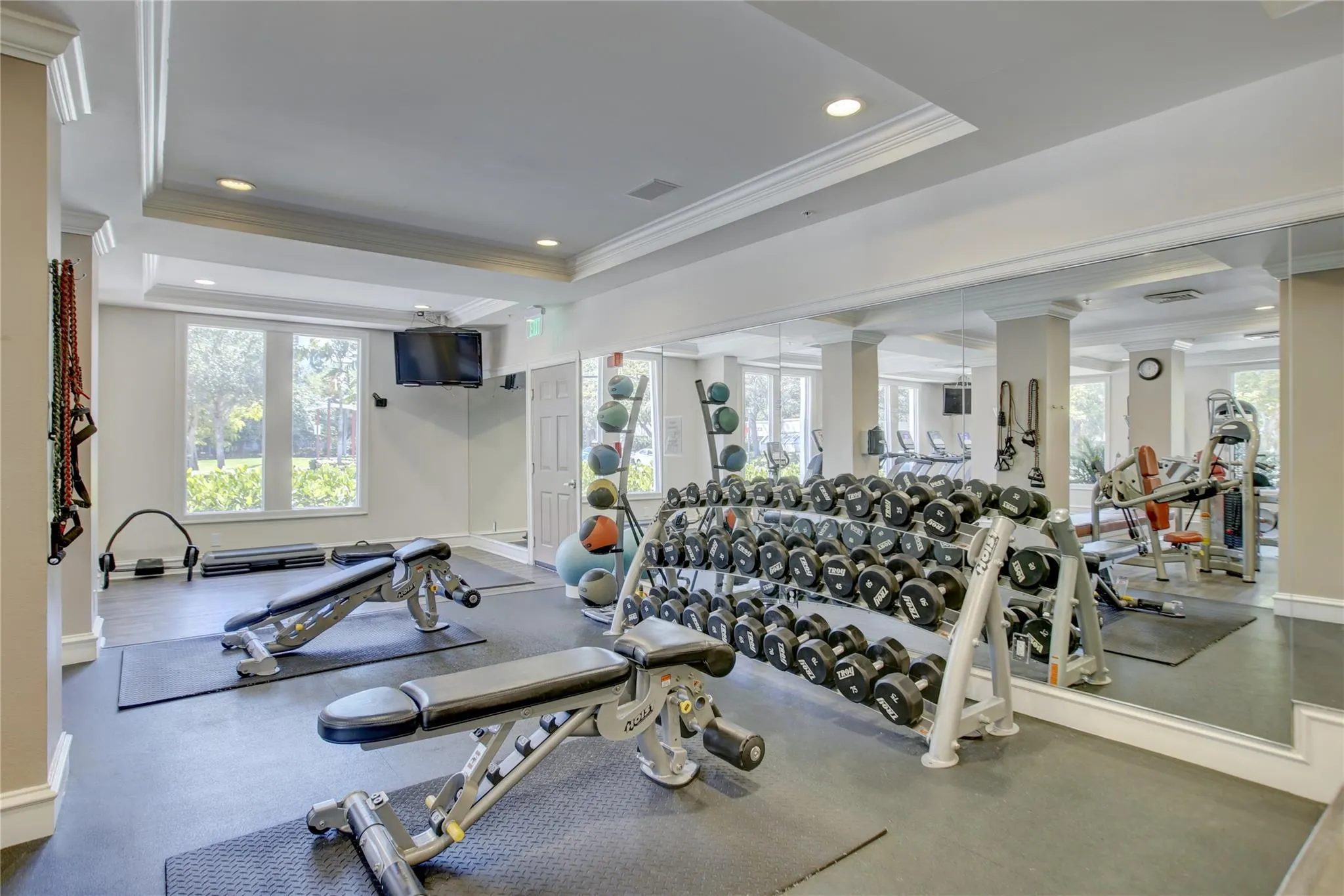533 NE 3rd Ave, #405