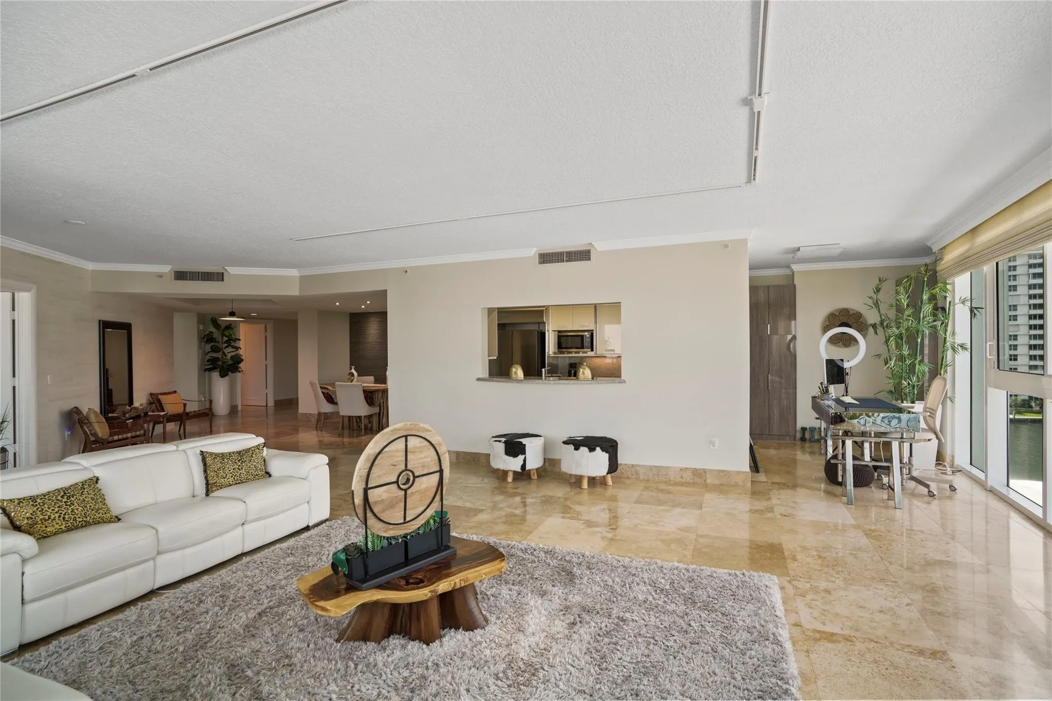 715 Bayshore Dr, #604