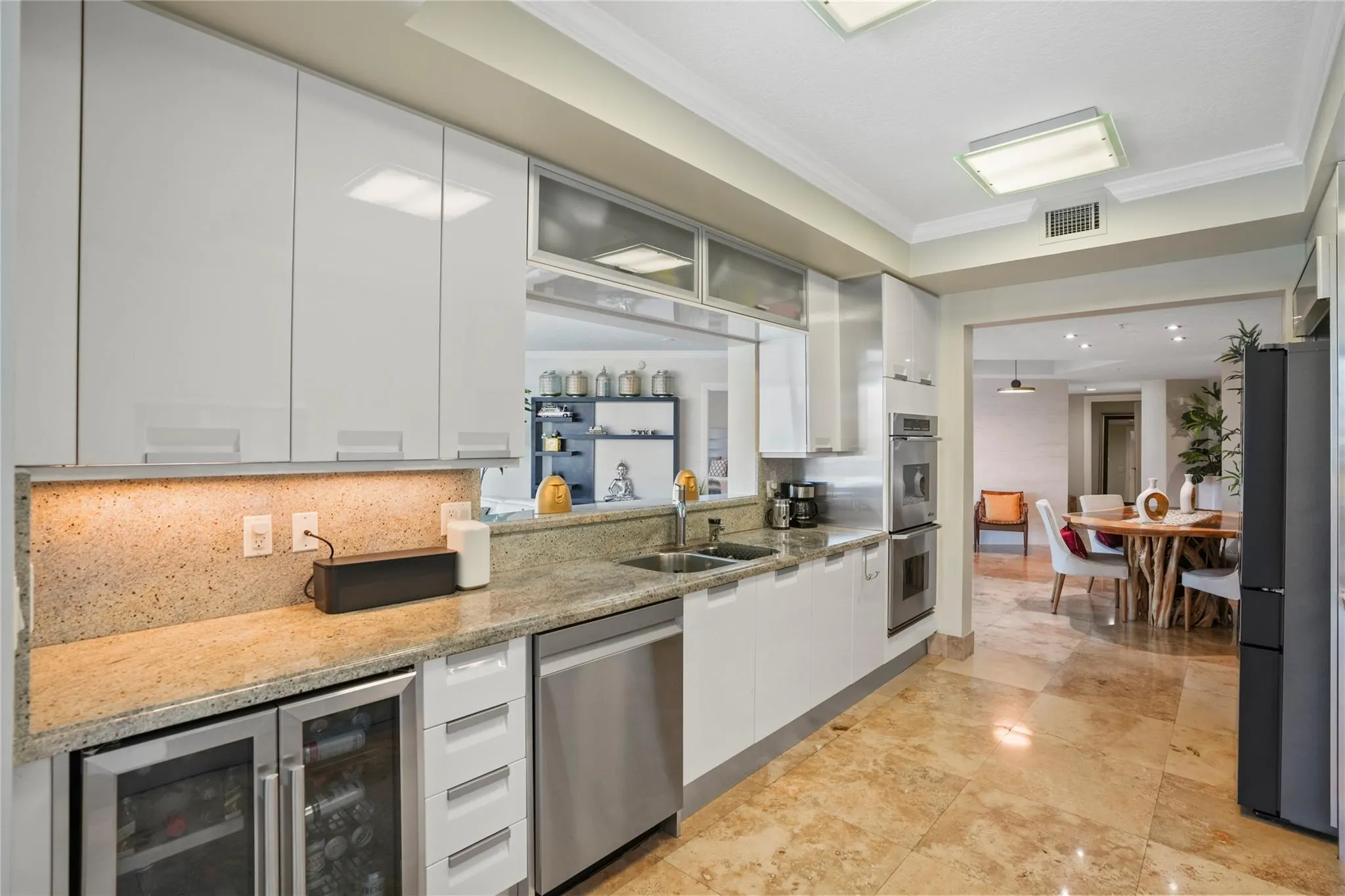 715 Bayshore Dr, #604