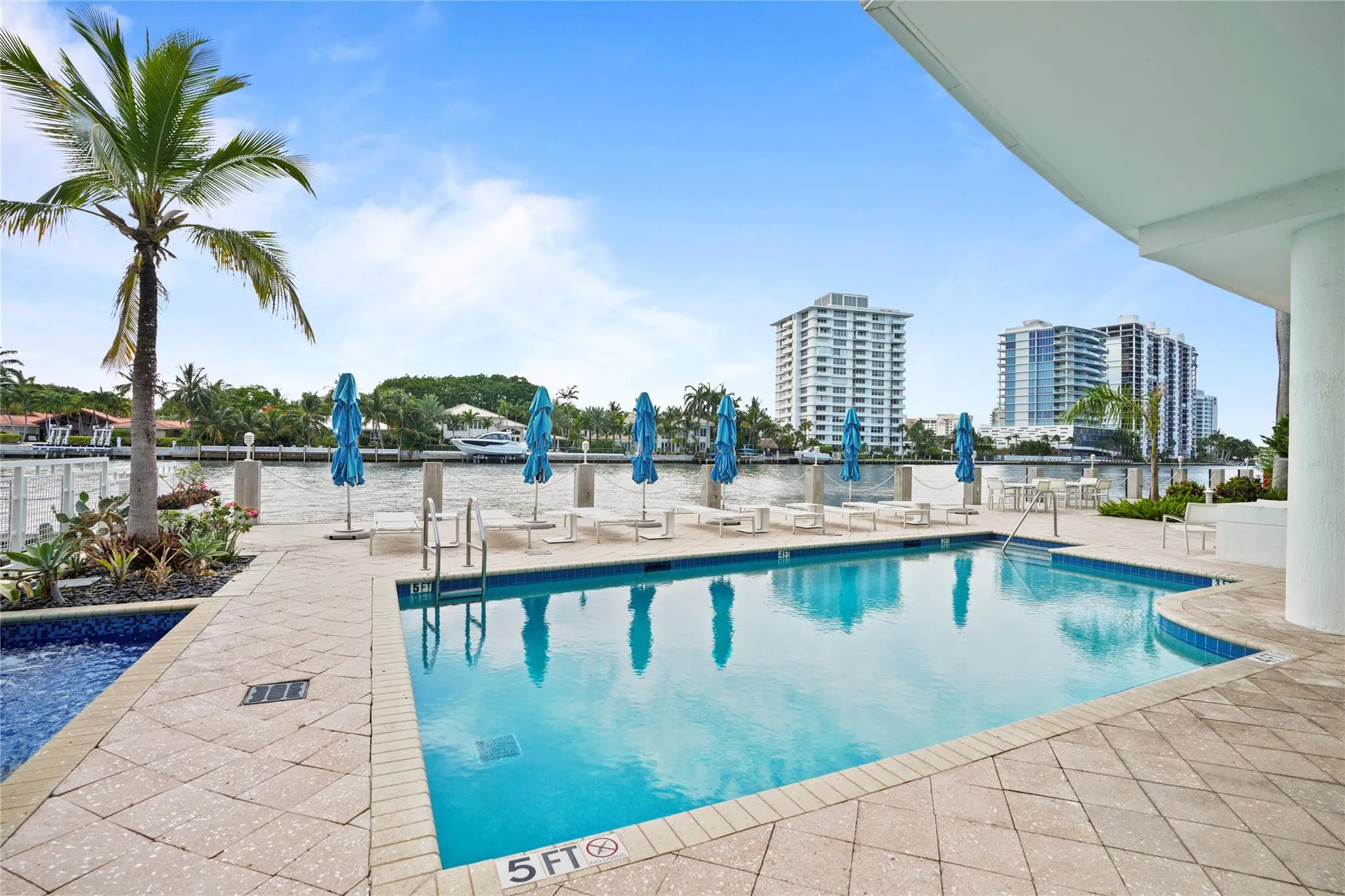 715 Bayshore Dr, #604