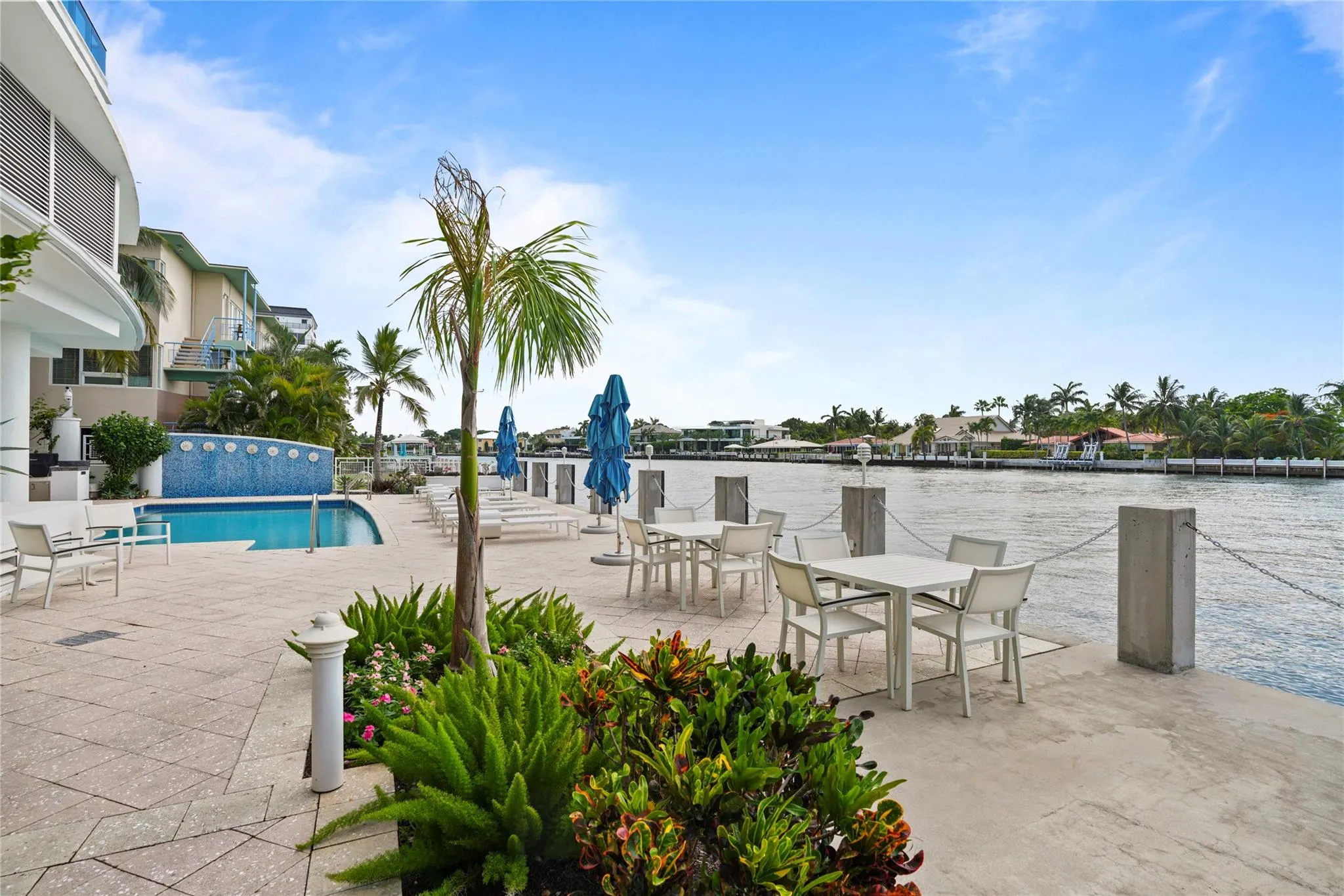 715 Bayshore Dr, #604