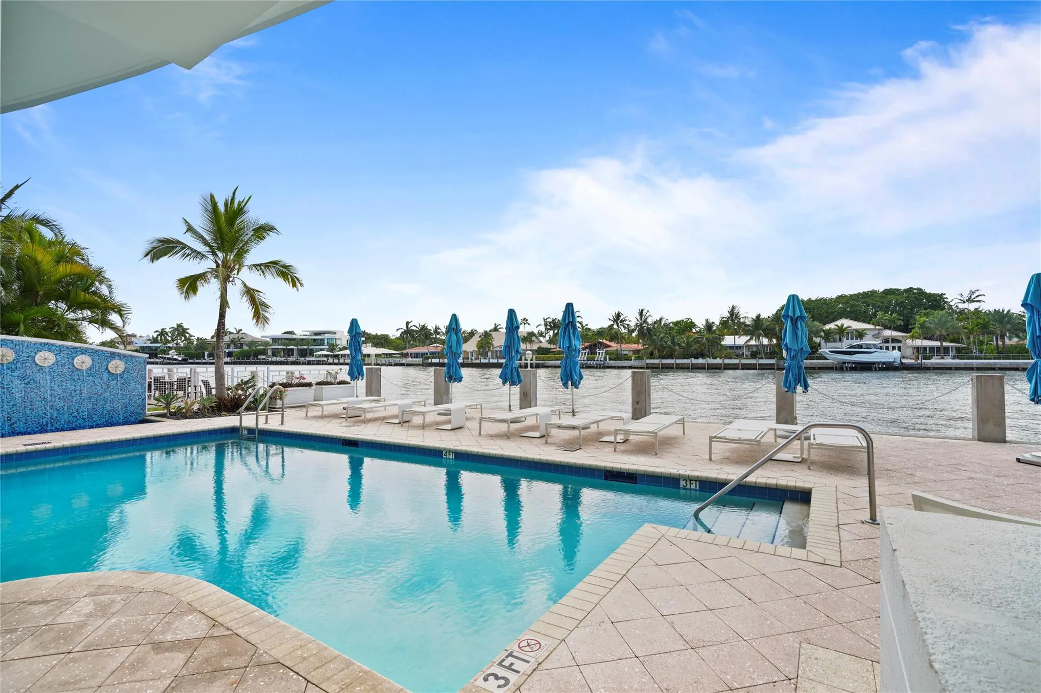 715 Bayshore Dr, #604