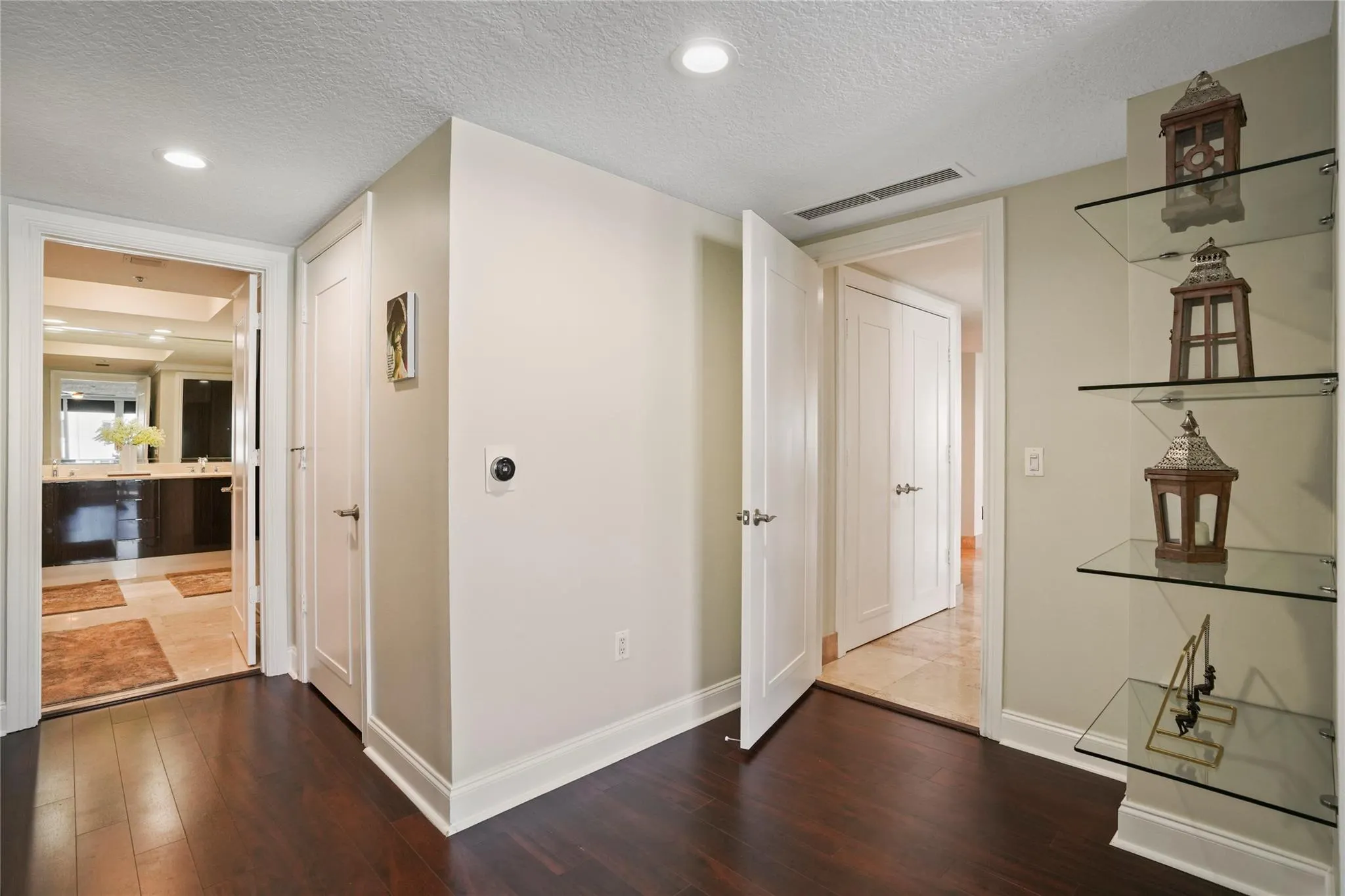 715 Bayshore Dr, #604