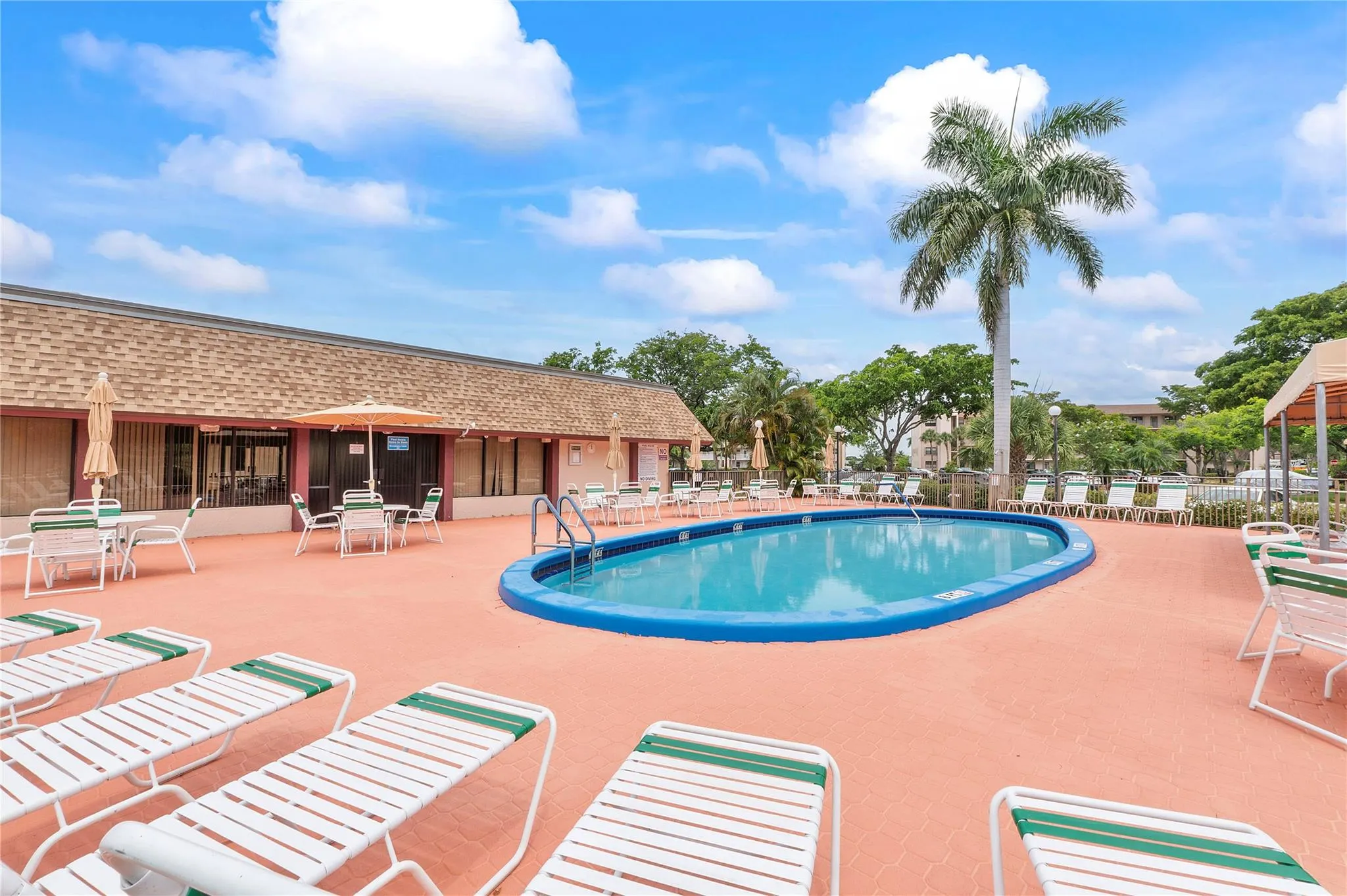 2606 NW 104TH AVE, #208