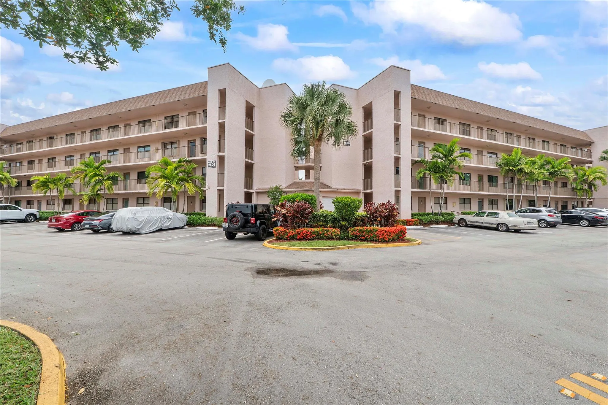 2606 NW 104TH AVE, #208