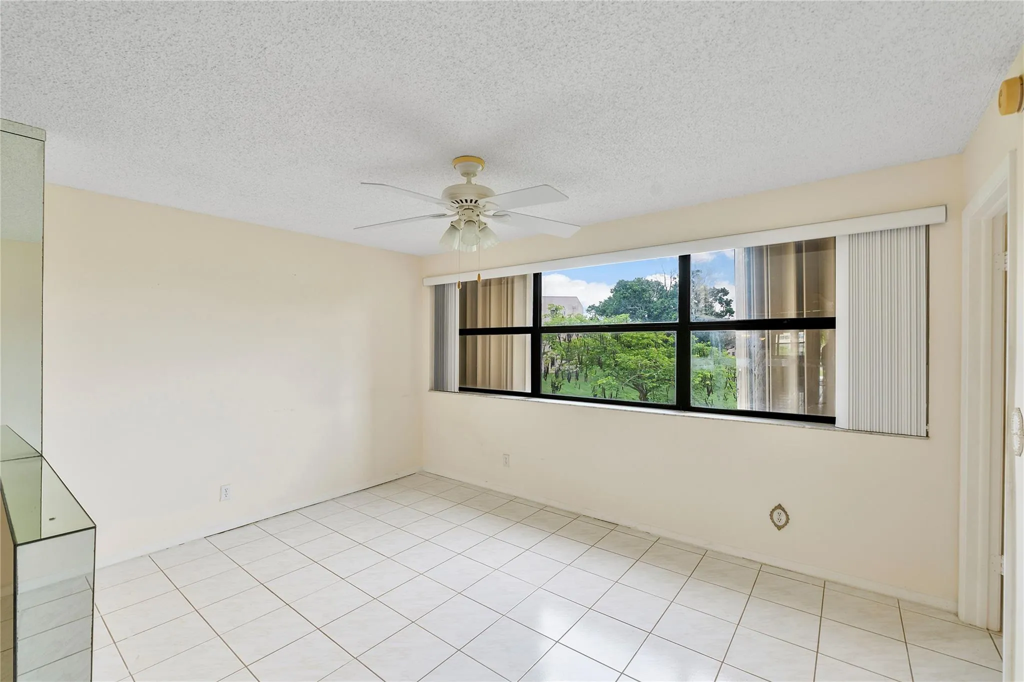 2606 NW 104TH AVE, #208