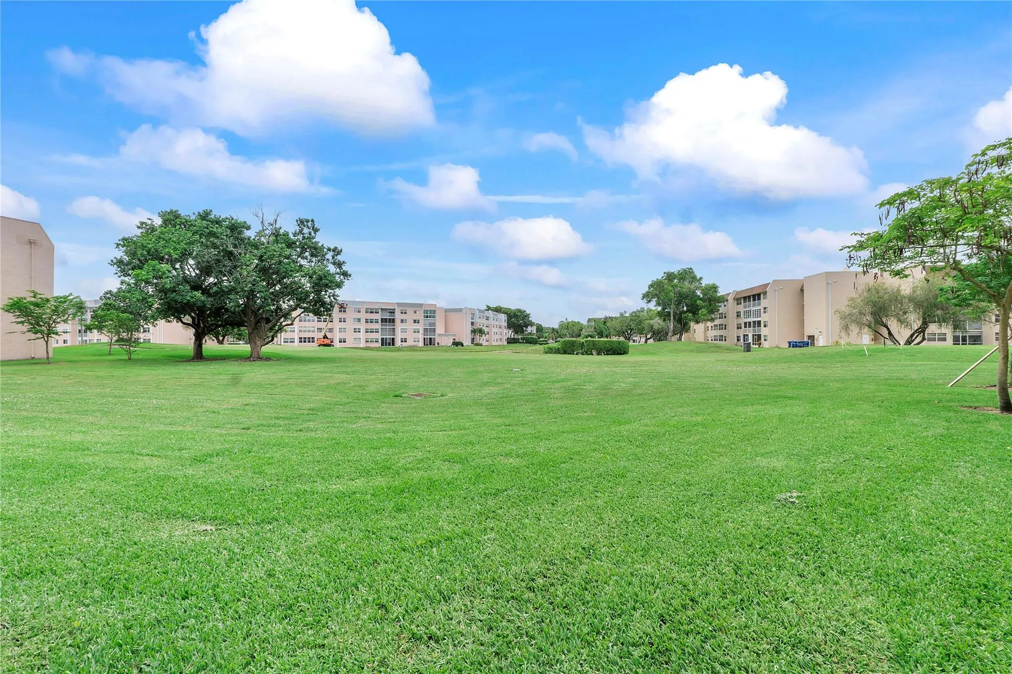 2606 NW 104TH AVE, #208