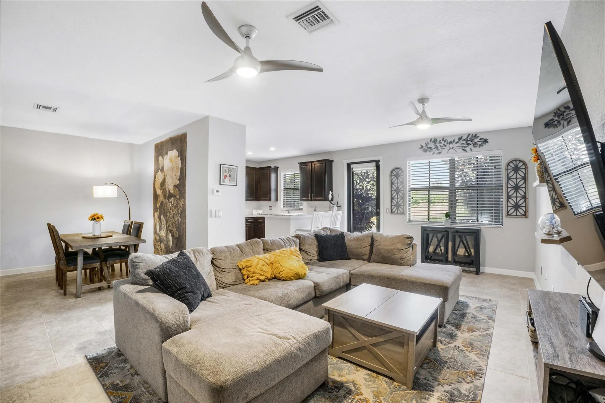 8405 Lakeview Trl