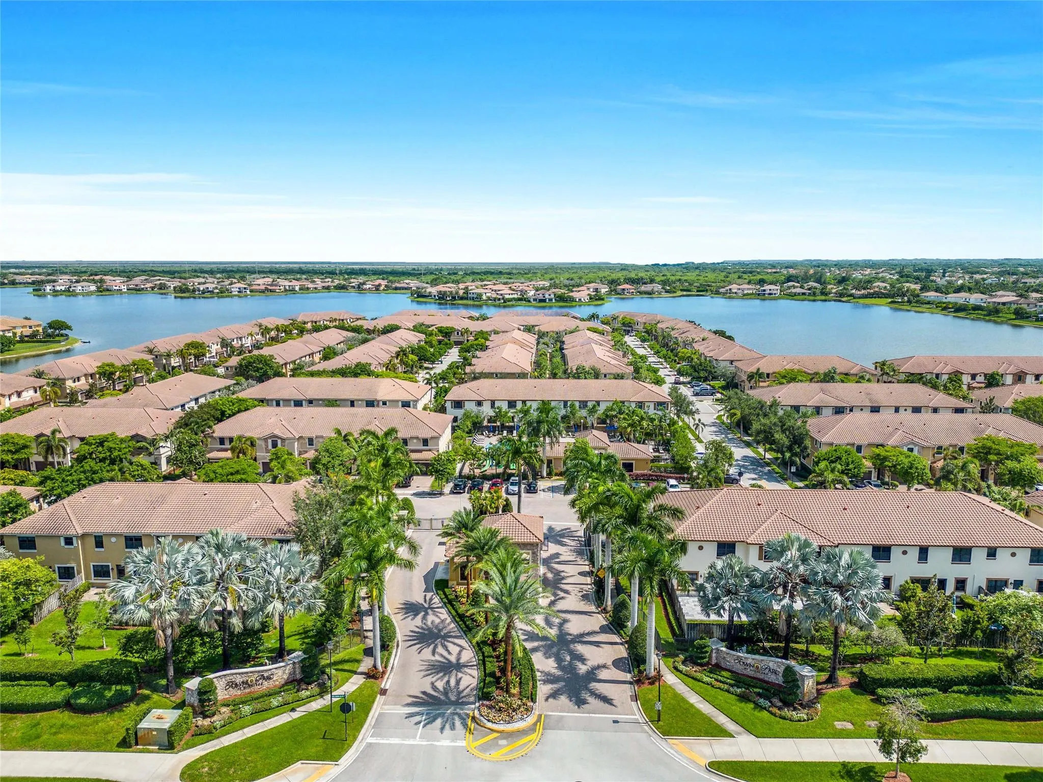 8405 Lakeview Trl